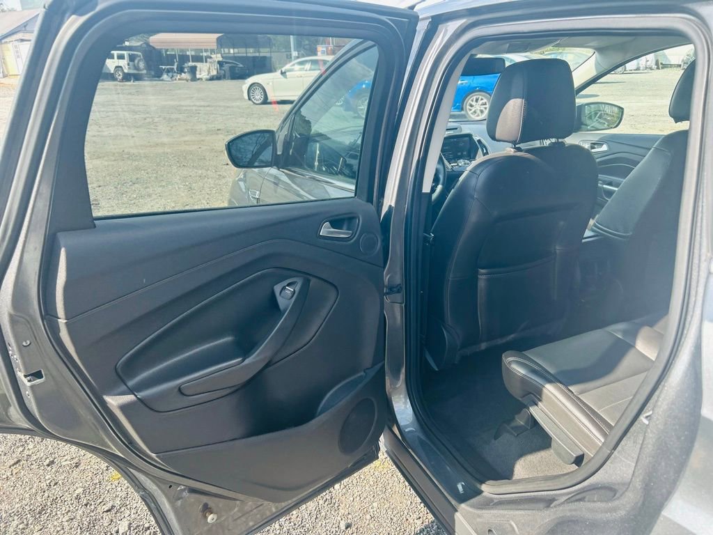 Used 2014 Ford Escape Titanium w/ Equipment Group 401A image 22