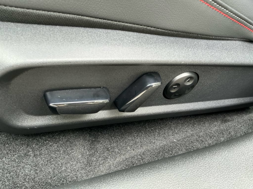 New 2026 Nissan Sentra SR w/ SR Premium Package FWD image 25