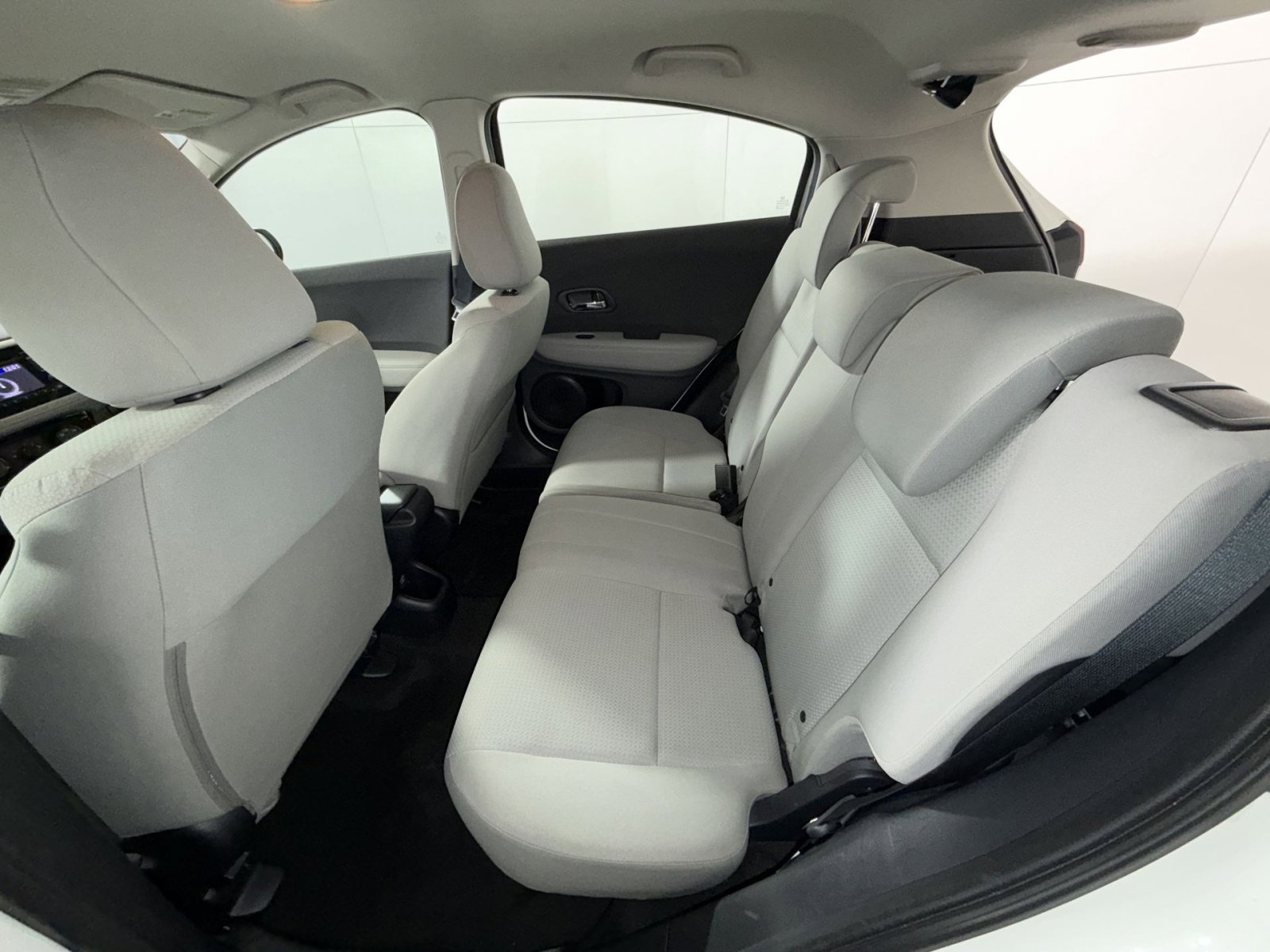 Used 2021 Honda HR-V LX image 23