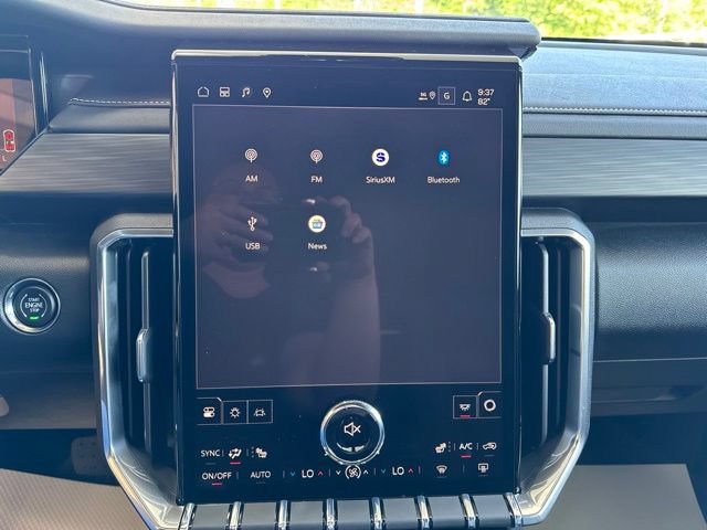 New 2026 GMC Acadia Elevation w/ Elevation Premium Package AWD/4WD image 21
