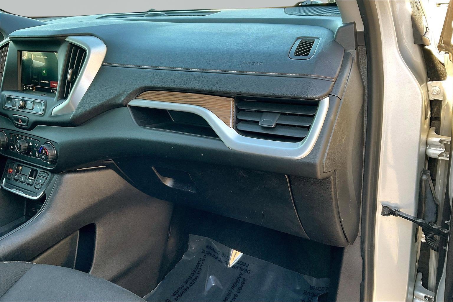 Used 2019 GMC Terrain SLE w/ Driver Convenience Package AWD/4WD image 25
