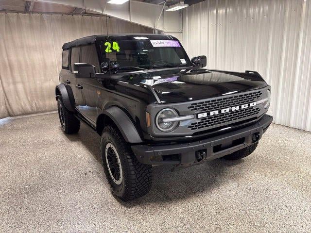 Used 2024 Ford Bronco Badlands AWD/4WD image 2