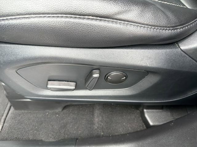 Used 2022 Ford Explorer Limited image 17