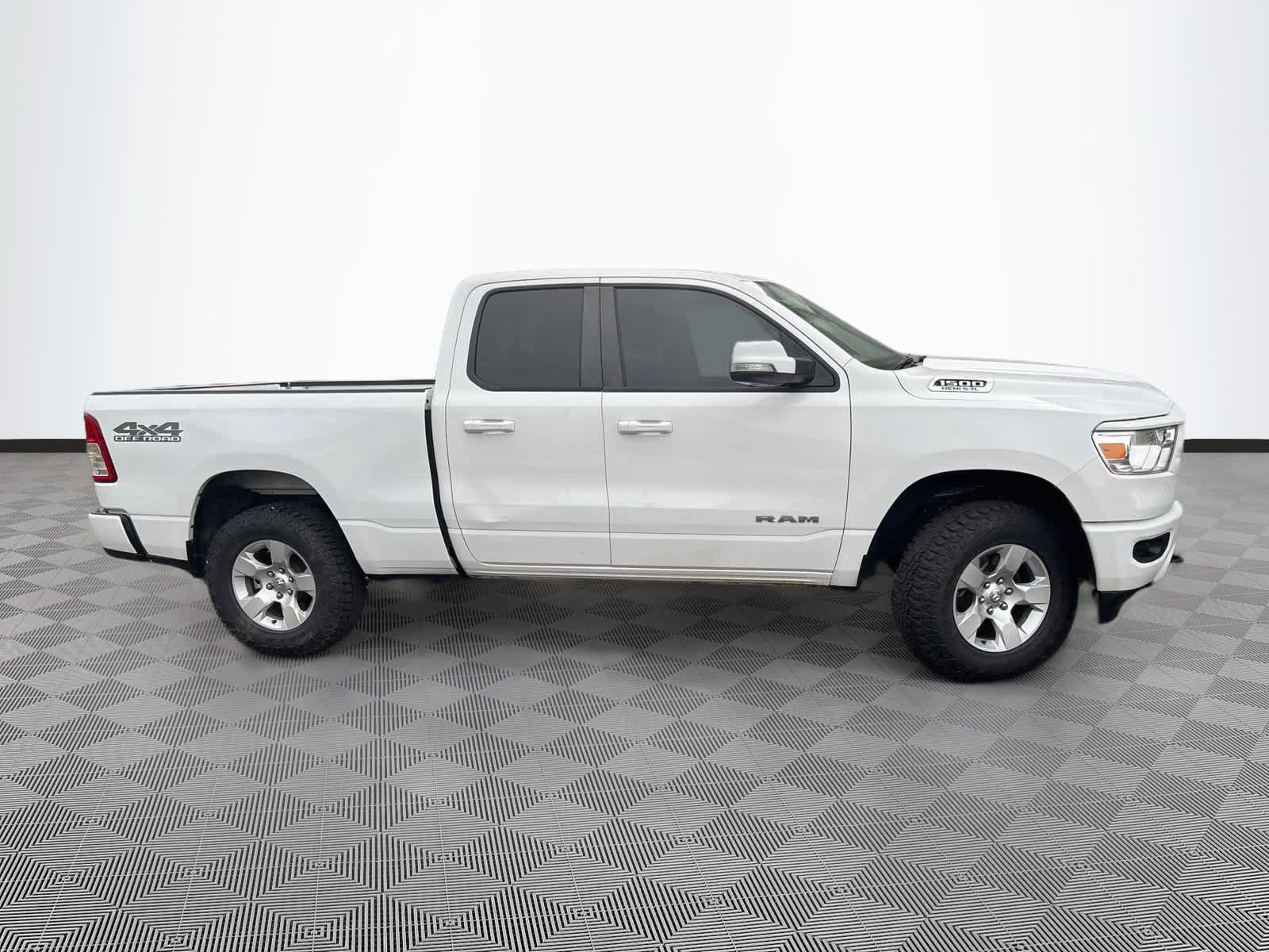 Used 2022 RAM 1500 Big Horn AWD/4WD image 4