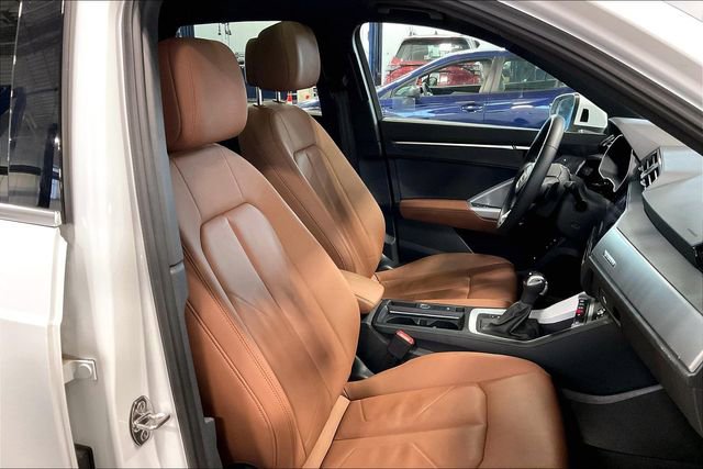Certified 2023 Audi Q3 2.0T Premium w/ Convenience Package image 7