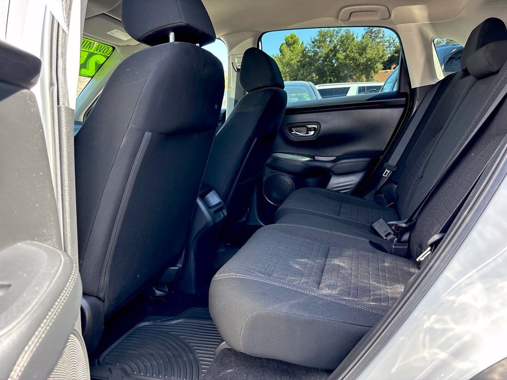 Used 2025 Honda HR-V LX image 14
