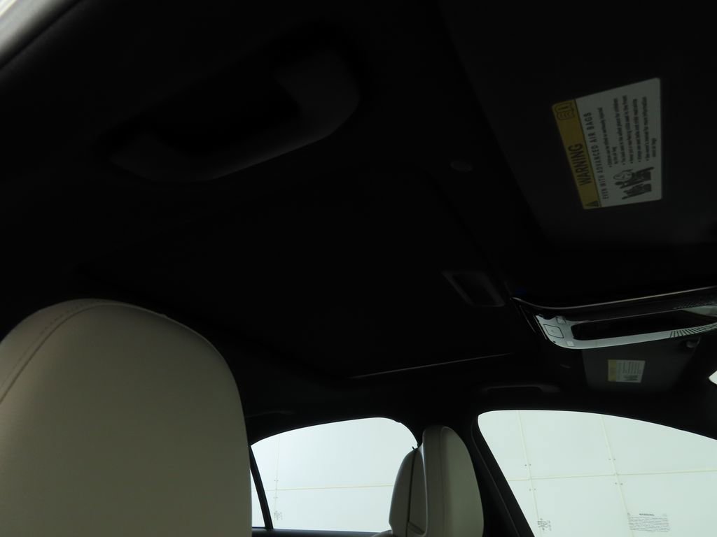 Certified 2025 Mercedes-Benz C 300 Sedan image 16