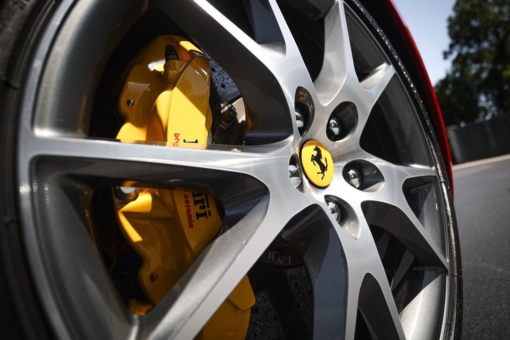 Certified 2013 Ferrari California image 16