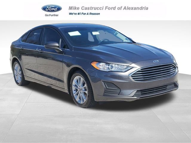 Used 2020 Ford Fusion SE image 1