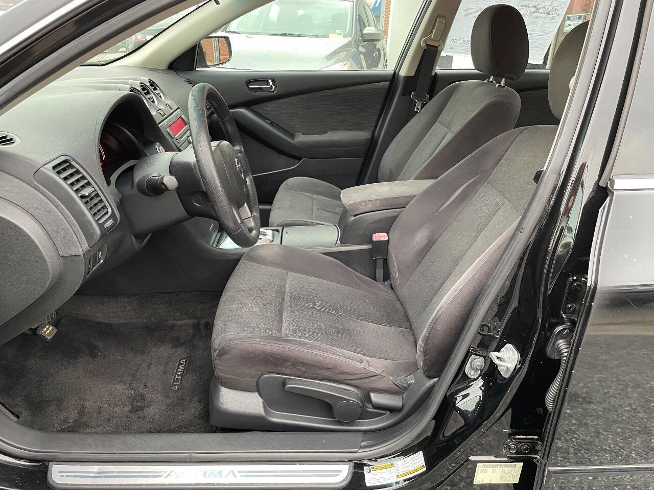 Used 2011 Nissan Altima 2.5 S image 31