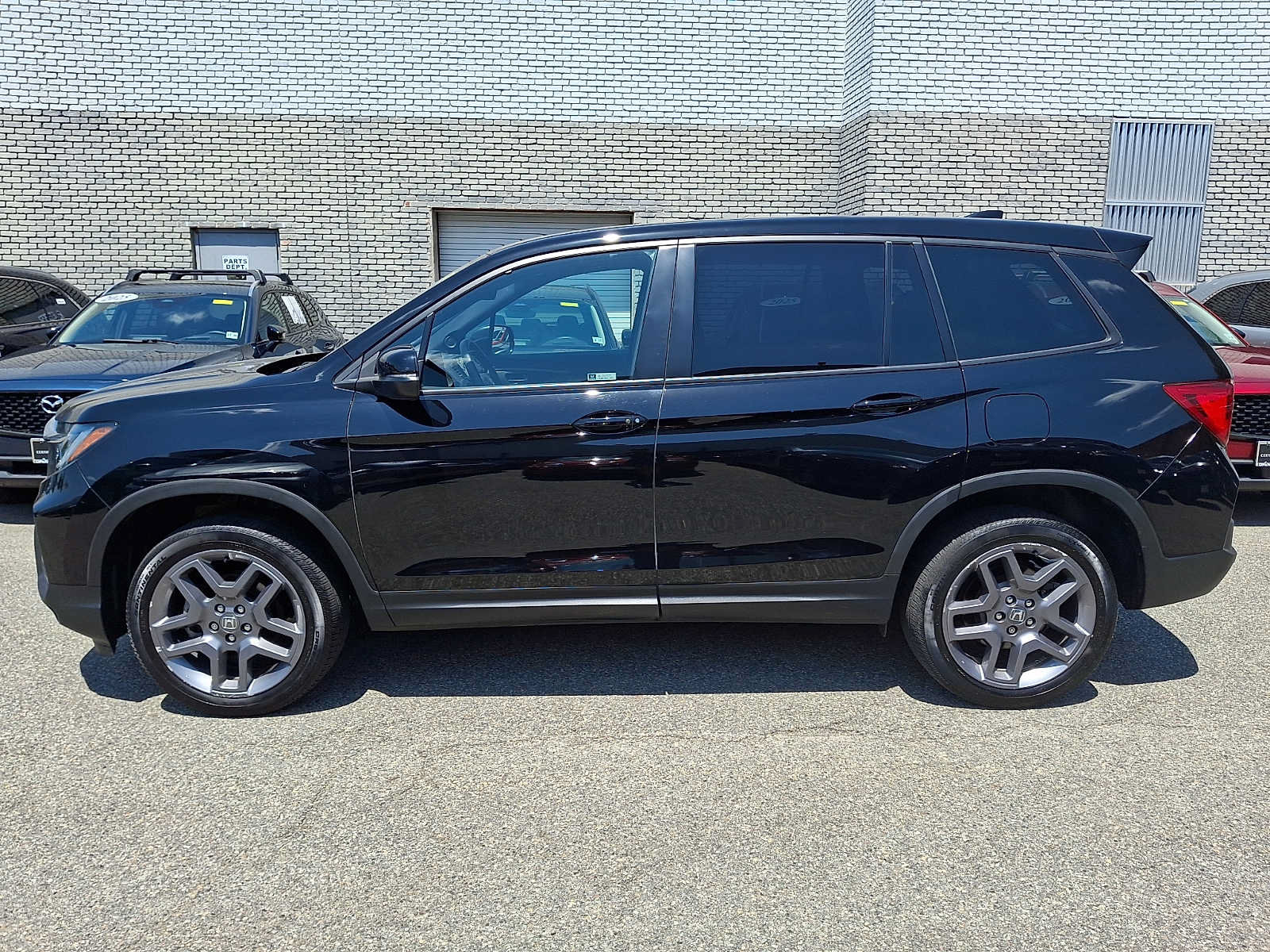 Used 2023 Honda Passport EX-L image 6