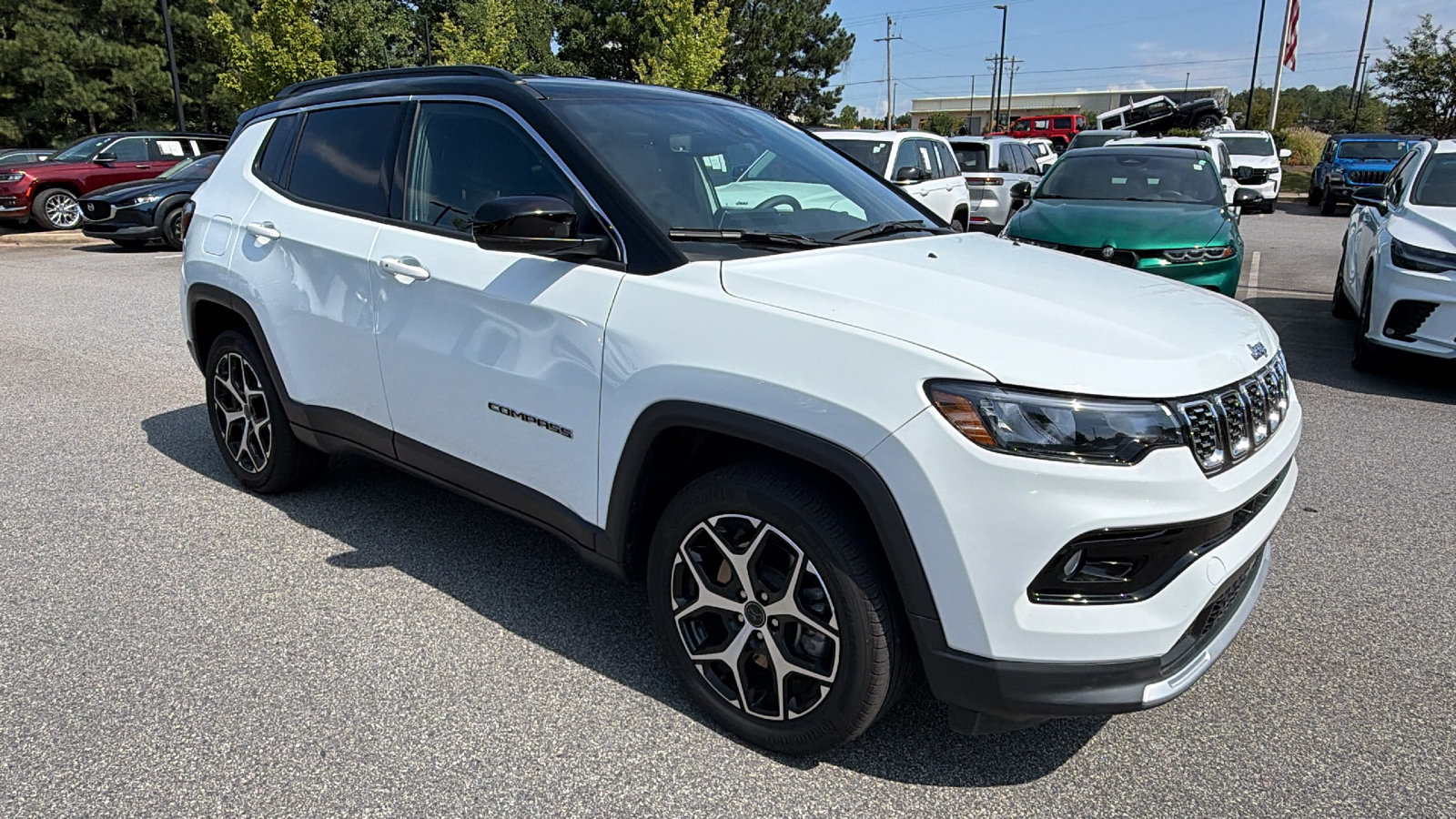 Used 2025 Jeep Compass Limited AWD/4WD image 5