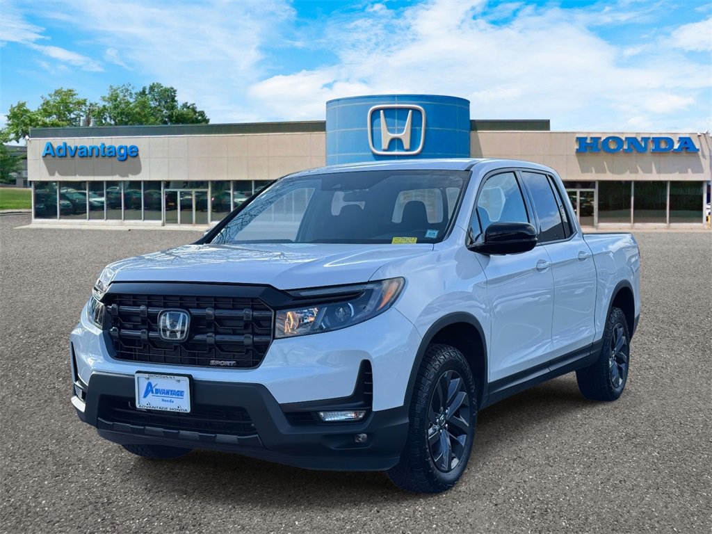 Certified 2024 Honda Ridgeline Sport image 2