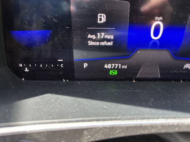 Used 2022 Volkswagen Tiguan SE w/ Panoramic Sunroof Package AWD/4WD image 17