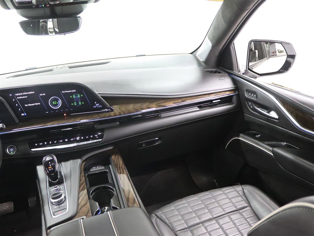 Used 2022 Cadillac Escalade ESV Sport Platinum AWD/4WD image 30