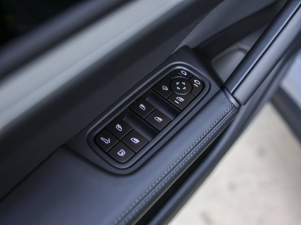 New 2026 Porsche Cayenne S AWD/4WD image 27