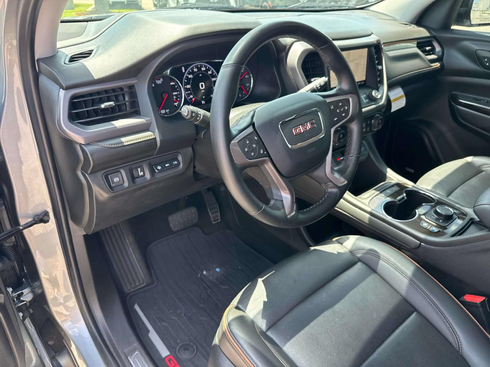 Used 2023 GMC Acadia AT4 w/ Technology Package AWD/4WD image 19