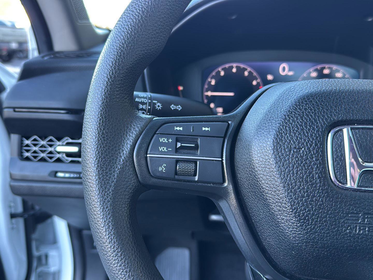 Used 2024 Honda Accord EX image 18