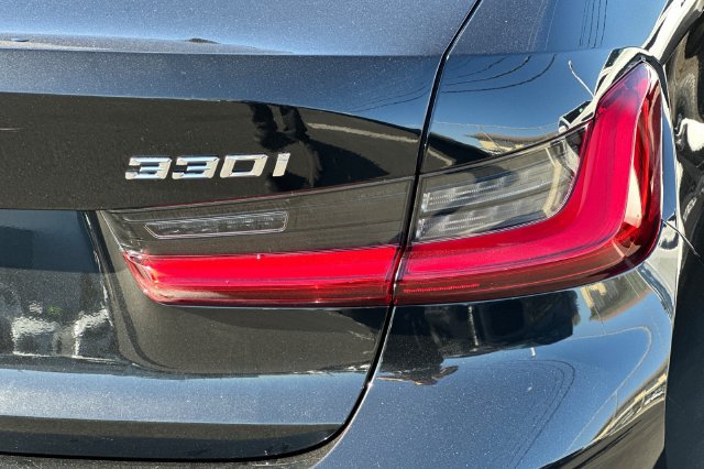 Used 2019 BMW 330i Sedan w/ Convenience Package RWD image 30