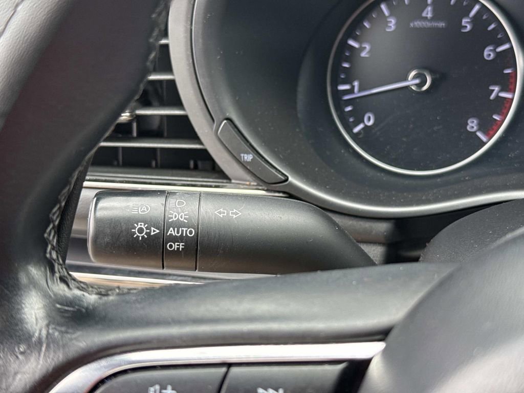 Used 2023 MAZDA MAZDA3 s image 43