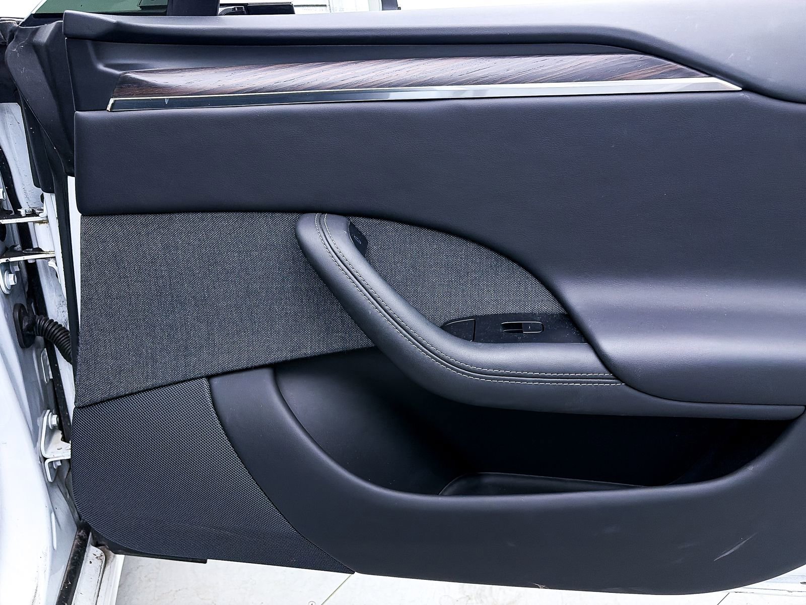 Used 2022 Tesla Model S image 40