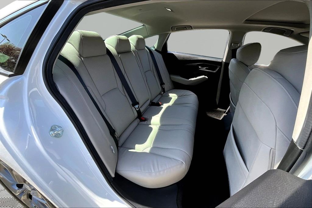 Used 2024 Honda Accord EX image 19