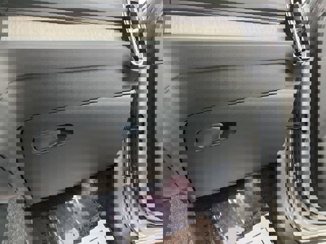 Used 2023 Volvo XC40 B5 Plus w/ Driver Assist Package AWD/4WD image 32