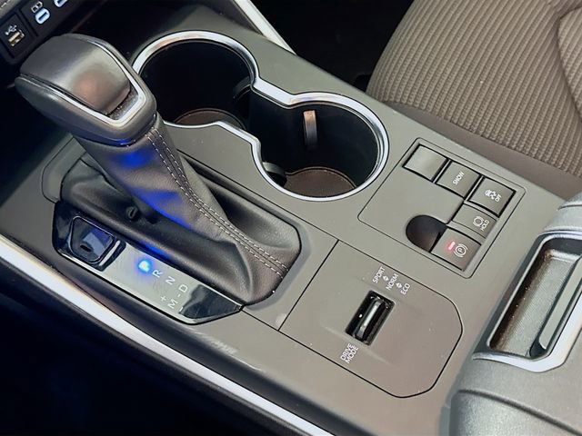 Certified 2025 Toyota Highlander LE image 19