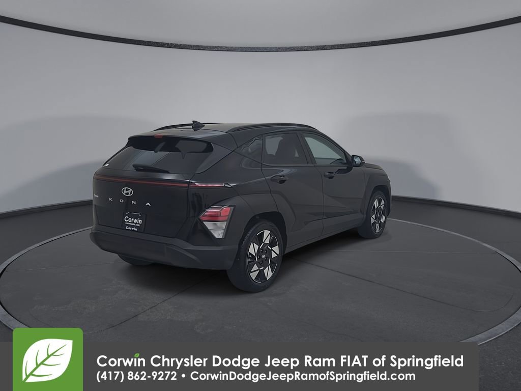 Used 2025 Hyundai Kona SEL image 14