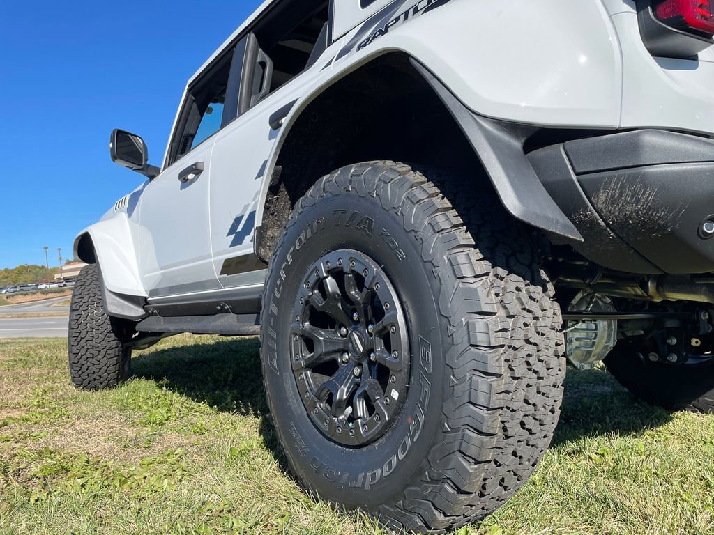 New 2025 Ford Bronco Raptor image 9