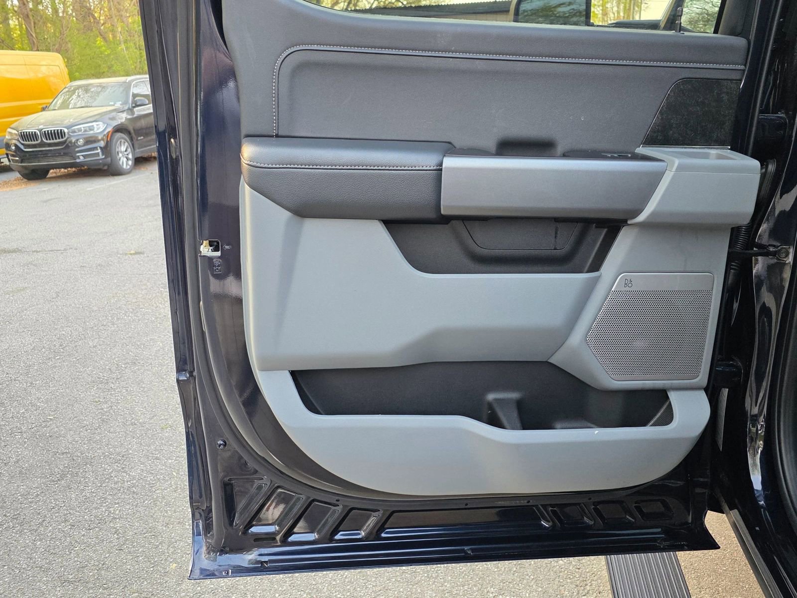 Used 2025 Ford F250 XLT w/ Black Appearance Package image 30