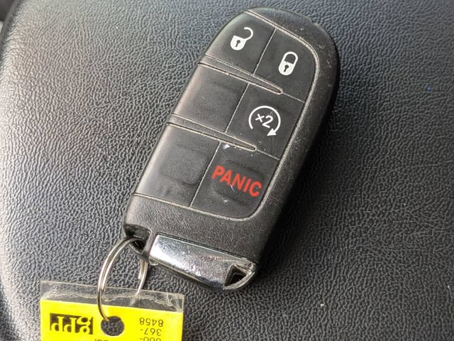 Used 2018 Jeep Compass Latitude w/ Popular Equipment Group FWD image 27