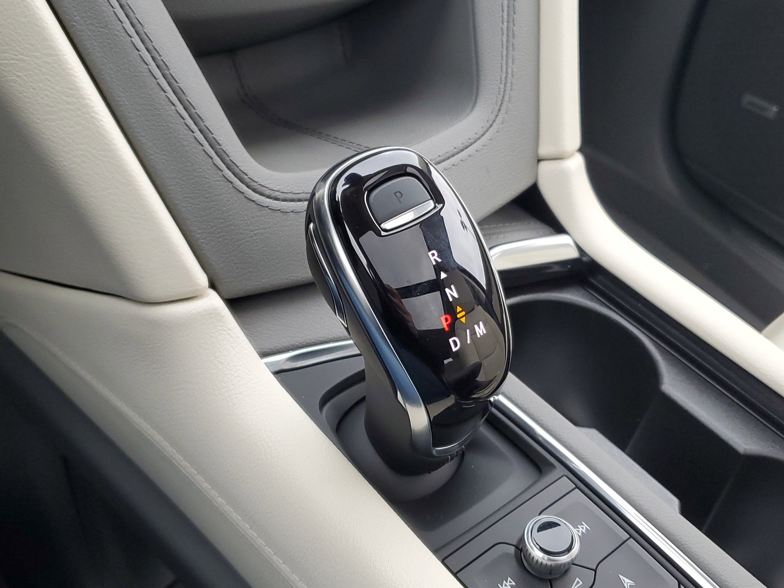 New 2025 Cadillac XT5 Premium Luxury w/ Technology Package image 29