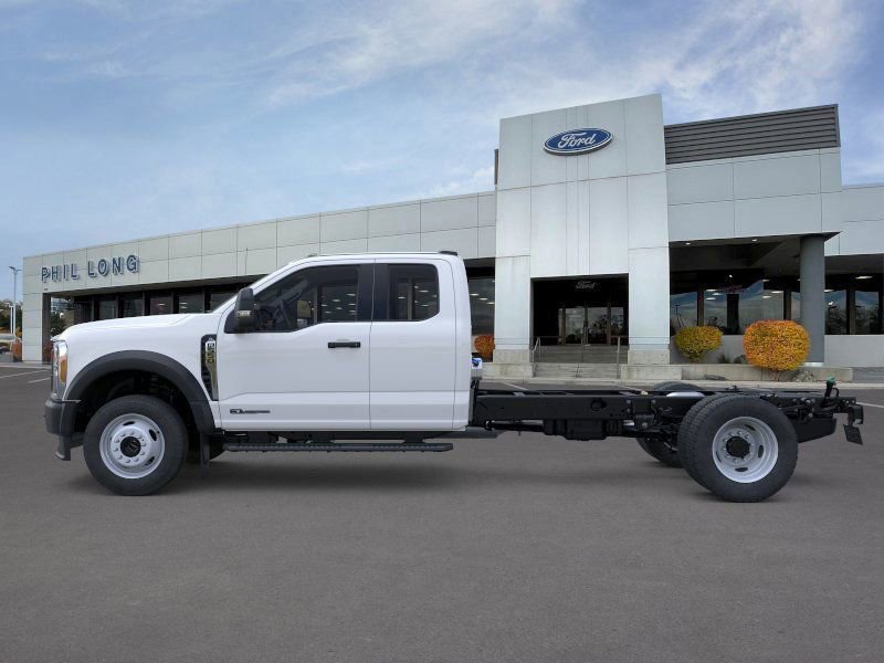 New 2026 Ford F550 4x4 SuperCab Super Duty image 3