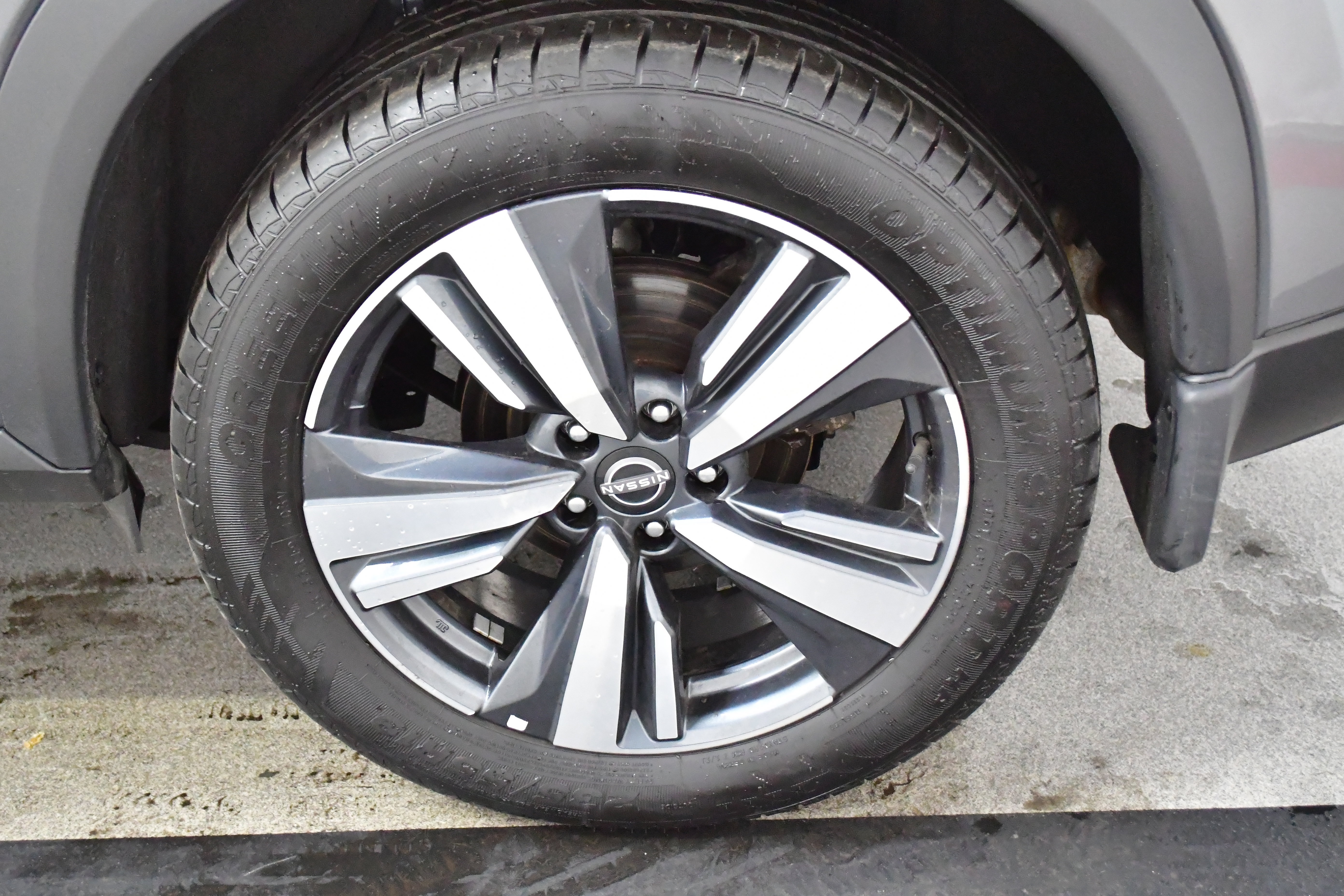 Used 2023 Nissan Rogue SL image 58