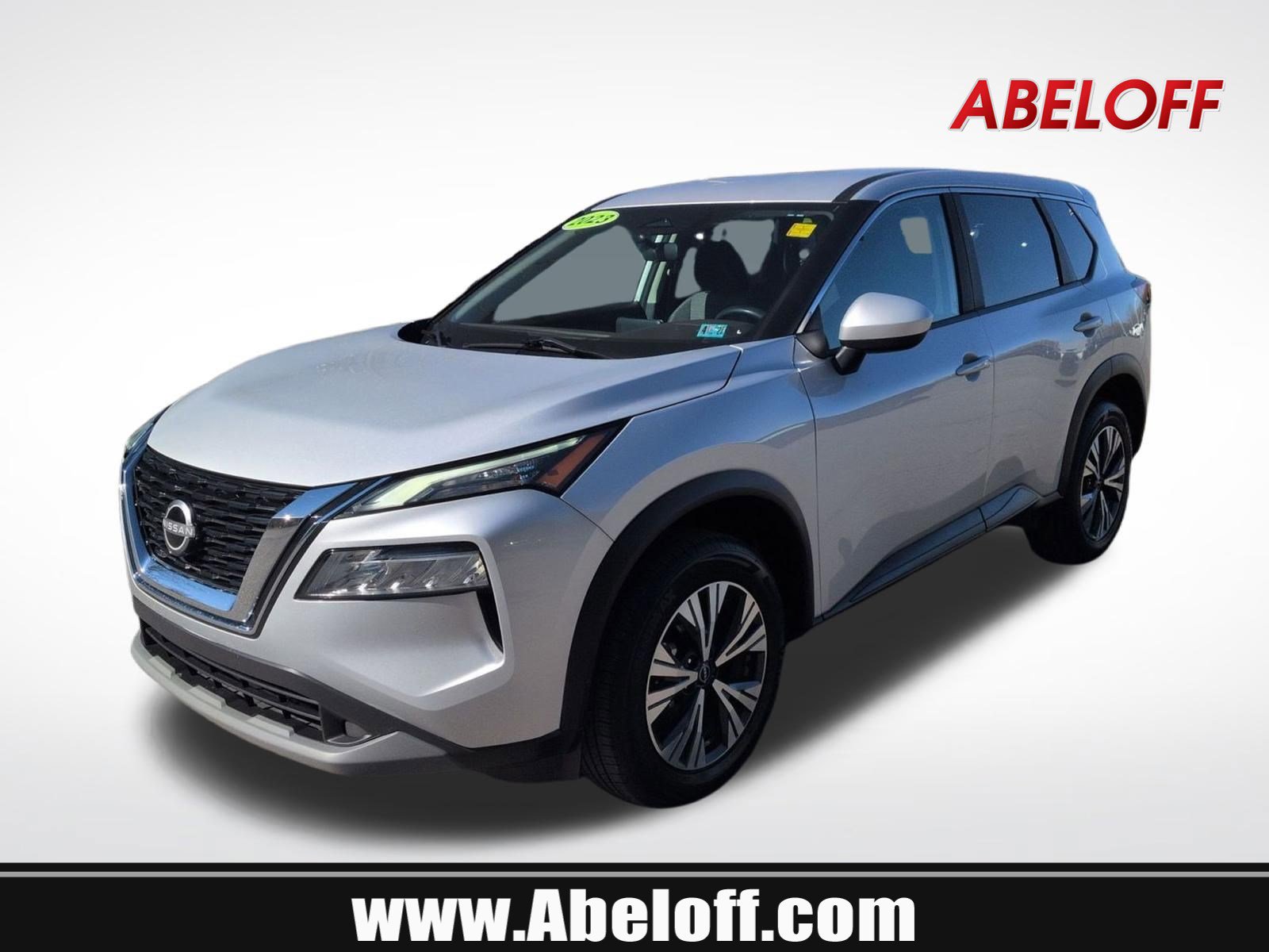 Used 2023 Nissan Rogue SV image 1
