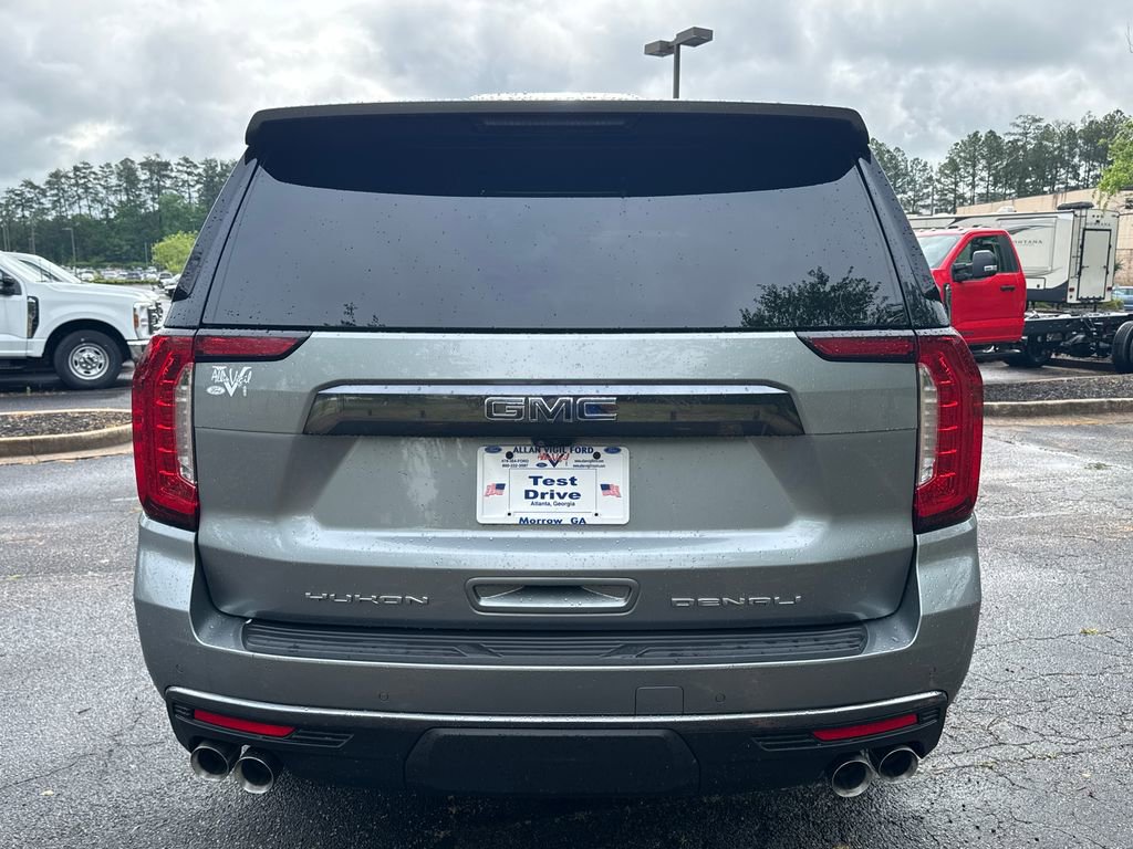 Used 2023 GMC Yukon XL Denali Ultimate AWD/4WD image 6