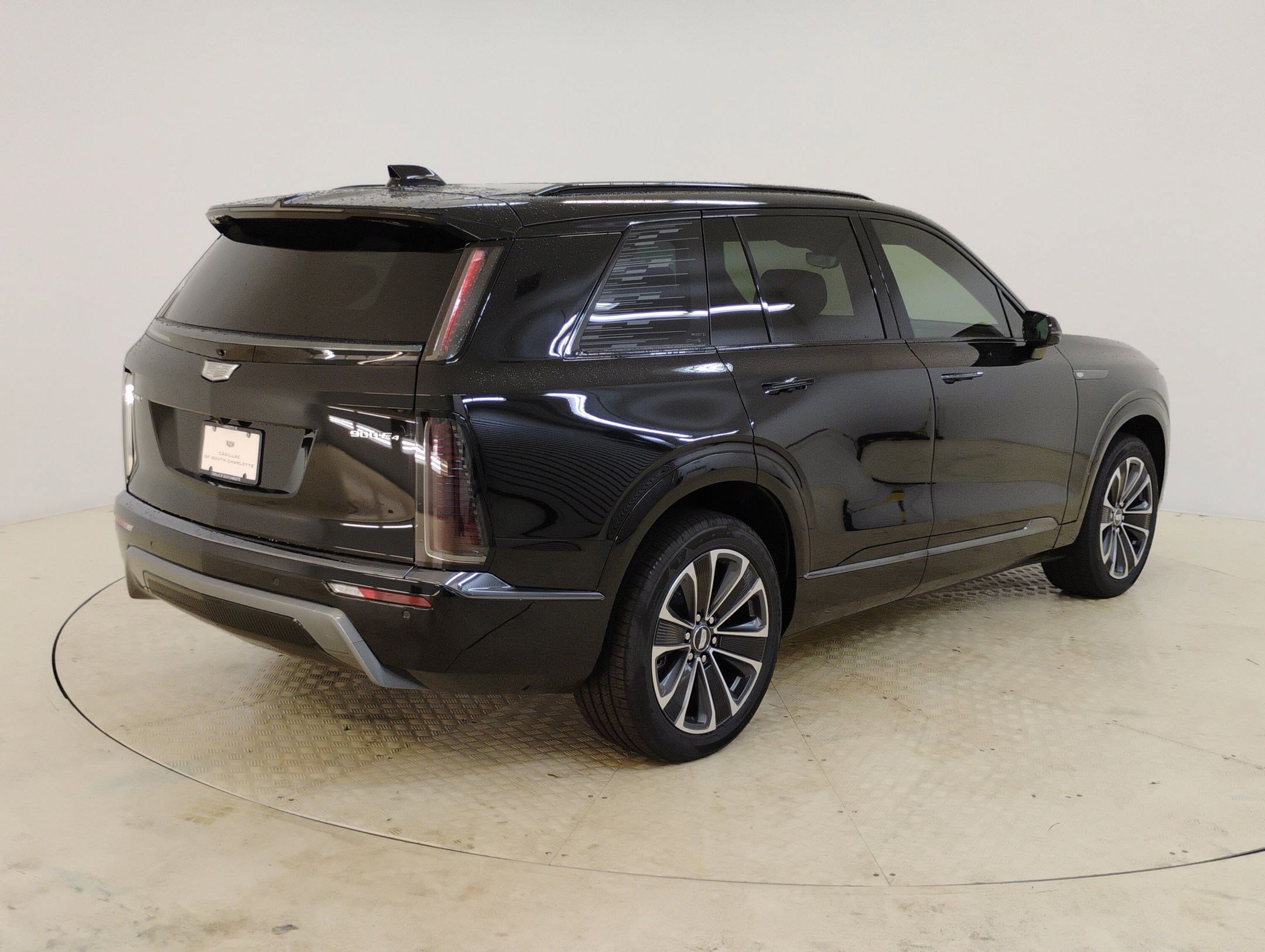 New 2026 Cadillac Vistiq Sport w/ LPO, Floor Liner Package image 9