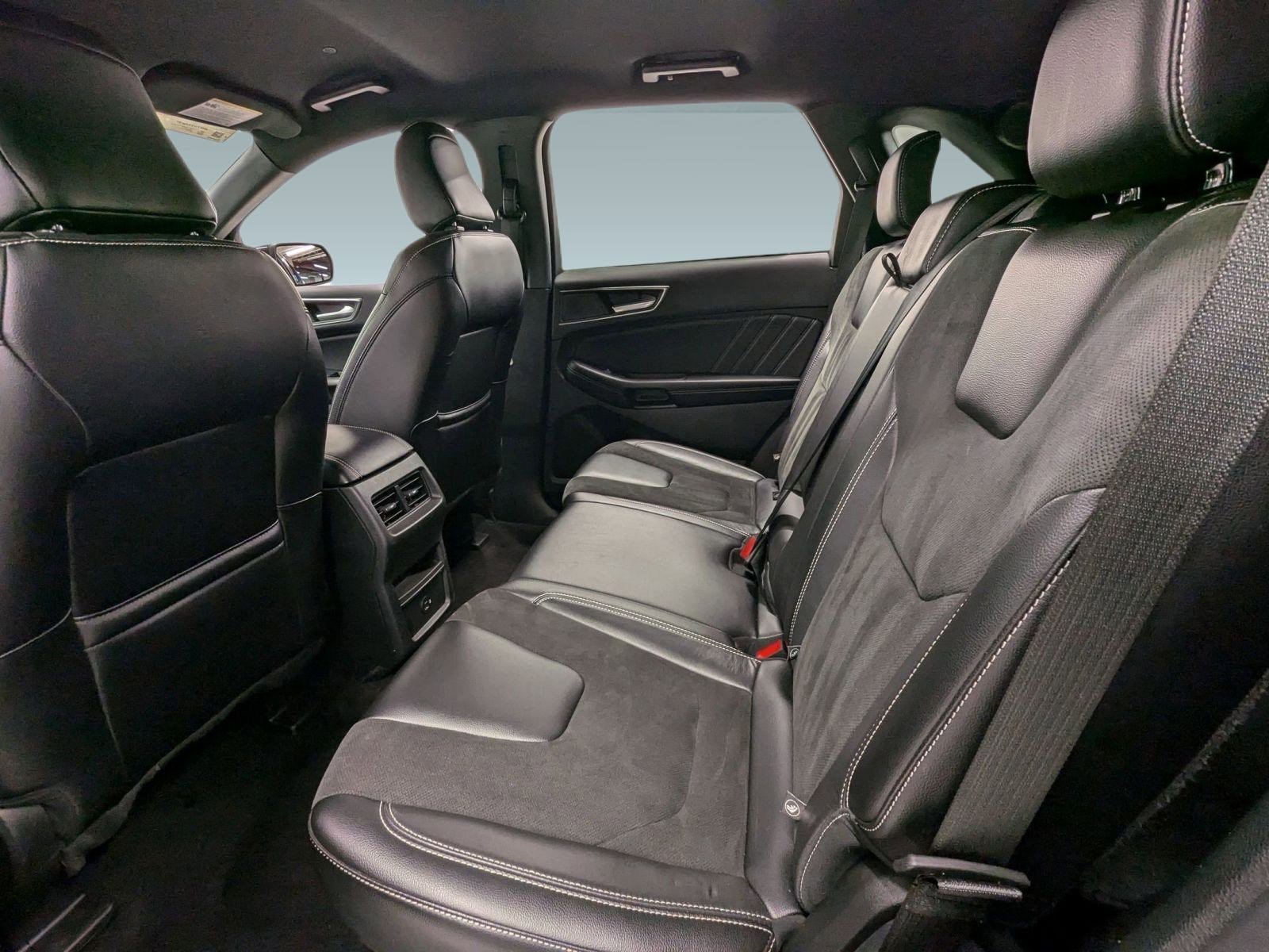 Used 2022 Ford Edge ST image 20