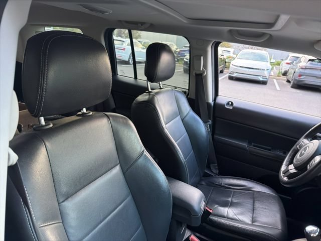 Used 2016 Jeep Patriot High Altitude FWD image 10