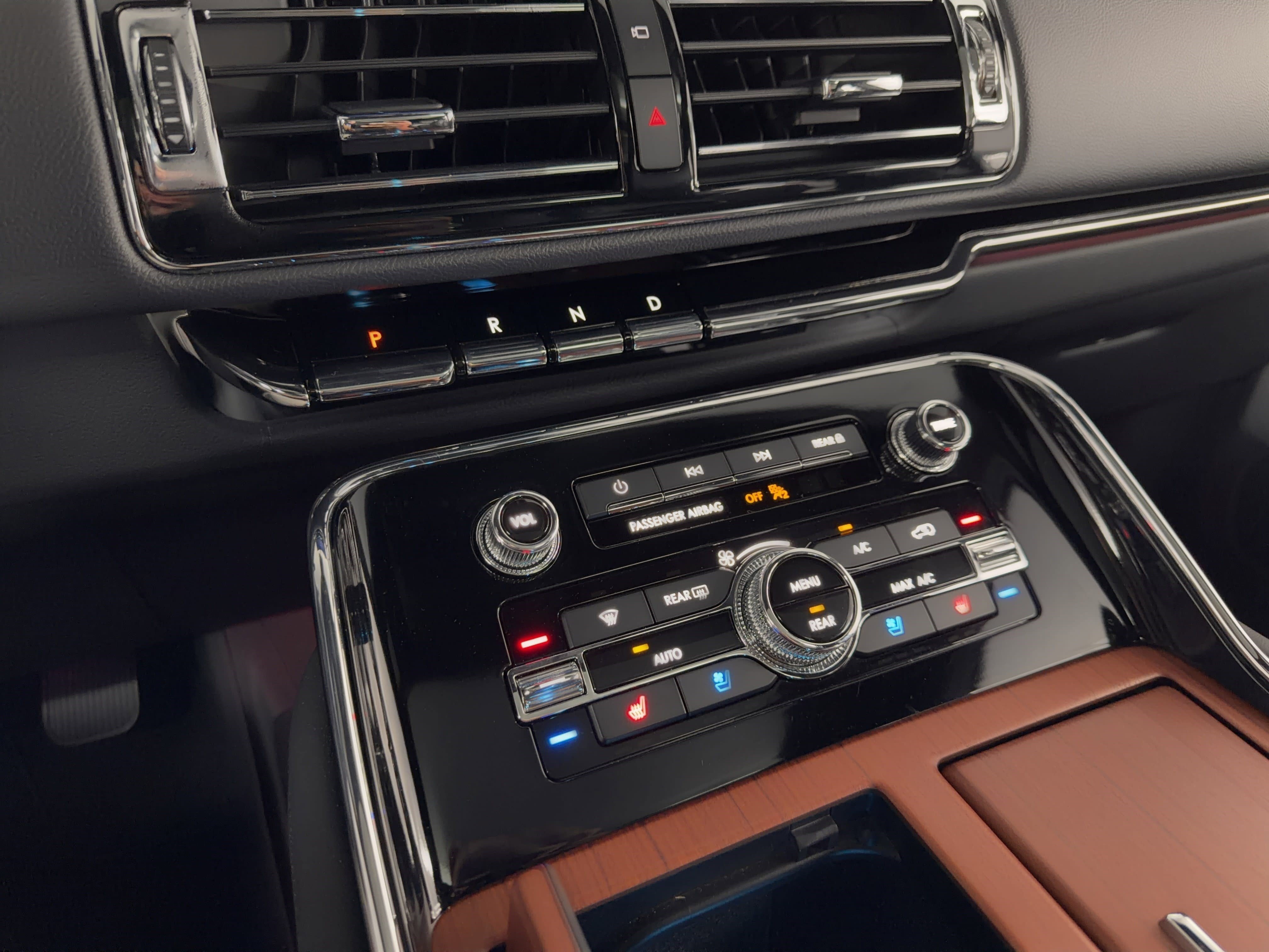 Used 2024 Lincoln Navigator Reserve AWD/4WD image 25