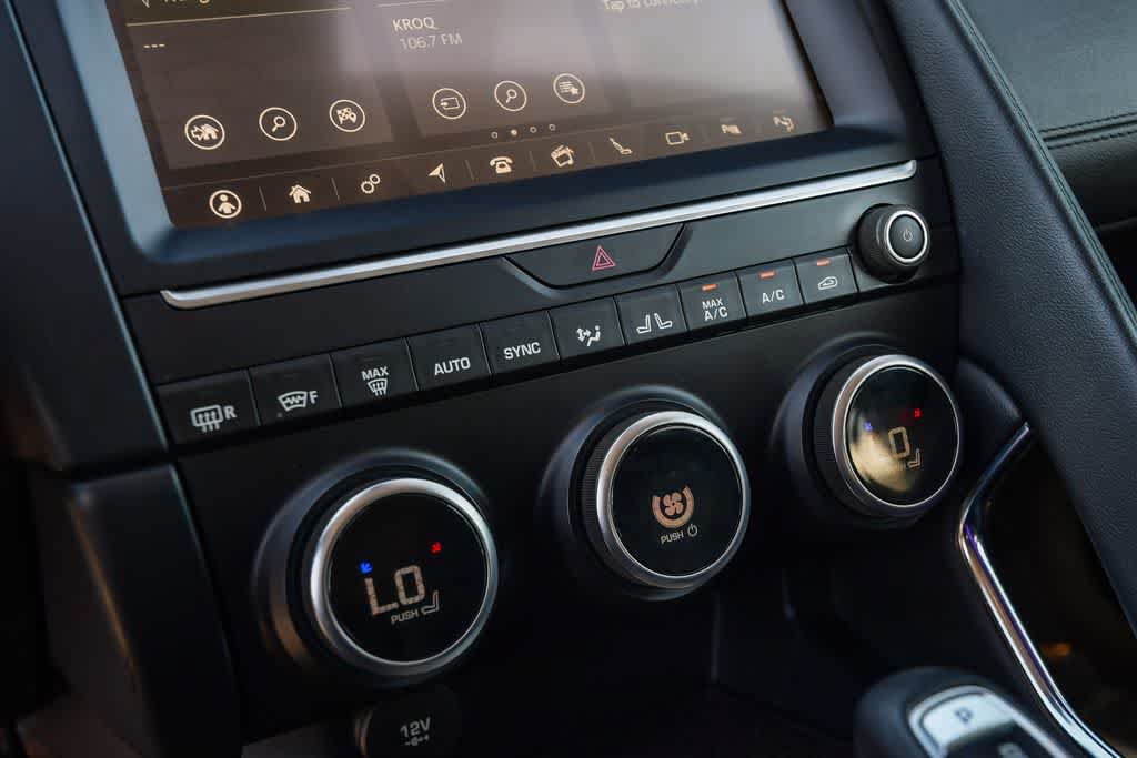 Used 2020 Jaguar E-PACE SE AWD/4WD image 26