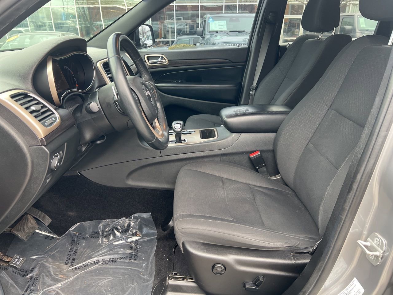 Used 2014 Jeep Grand Cherokee Laredo w/ 18" Wheel & 8.4" Radio Group image 18