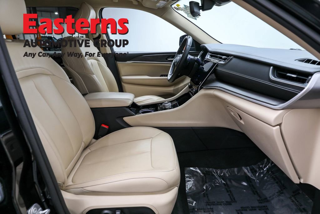 Used 2022 Jeep Grand Cherokee L Limited image 28