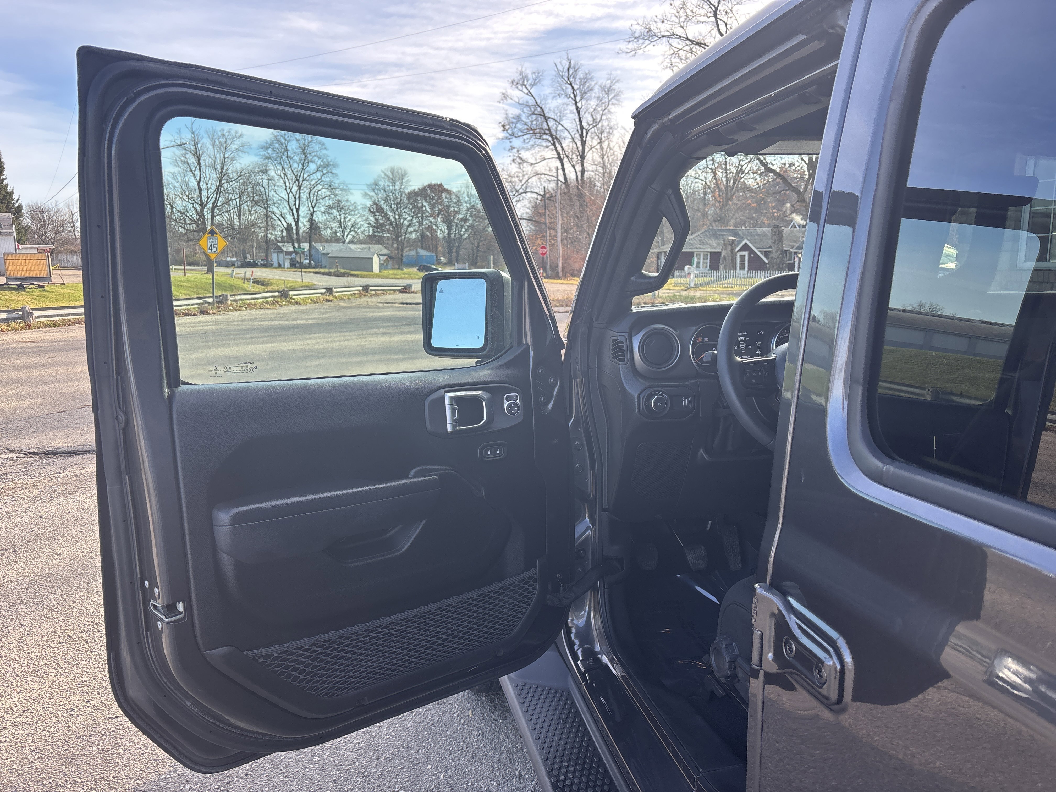 Used 2023 Jeep Wrangler Sport S image 20