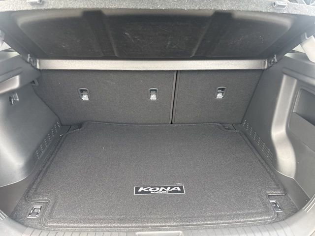 Used 2020 Hyundai Kona SEL w/ Cargo Package image 16