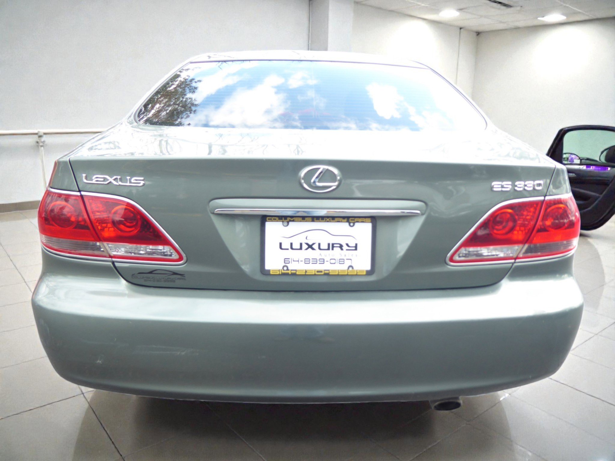 Used 2005 Lexus ES 330 image 9
