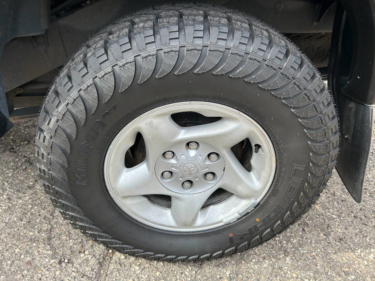 Used 2001 Toyota Tacoma 4x4 Xtracab V6 image 39