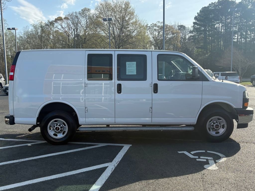 Used 2024 GMC Savana 2500 w/ Driver Convenience Package image 4