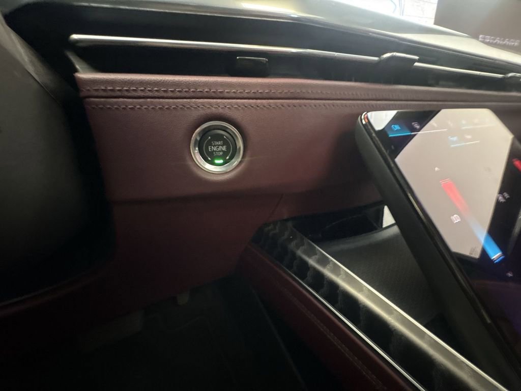 Used 2025 Cadillac Escalade Premium Luxury w/ LPO, Radiant Package RWD image 17